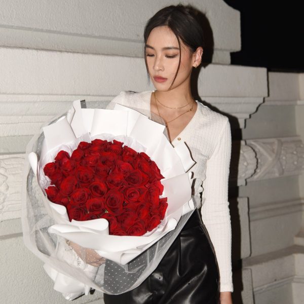 Fresh Flower Bouquet - Classic Red Roses (White Wrapper) - 33/50/99 Roses - Image 2