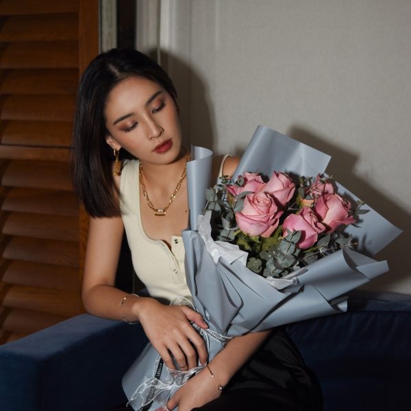 Fresh Flower Bouquet - Novia Pink Roses (Grey Wrapper) - 9/11 Roses - Image 2